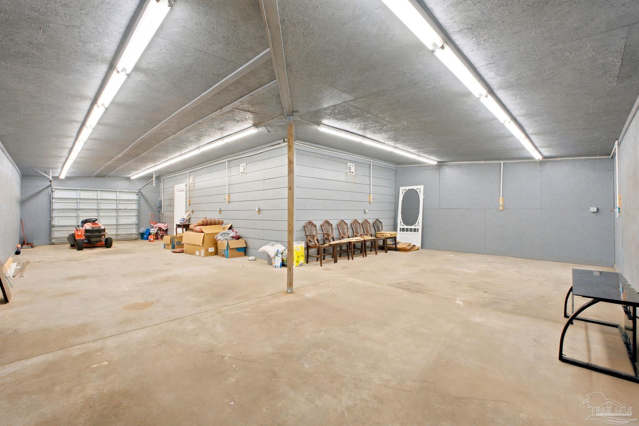 main property photo 51