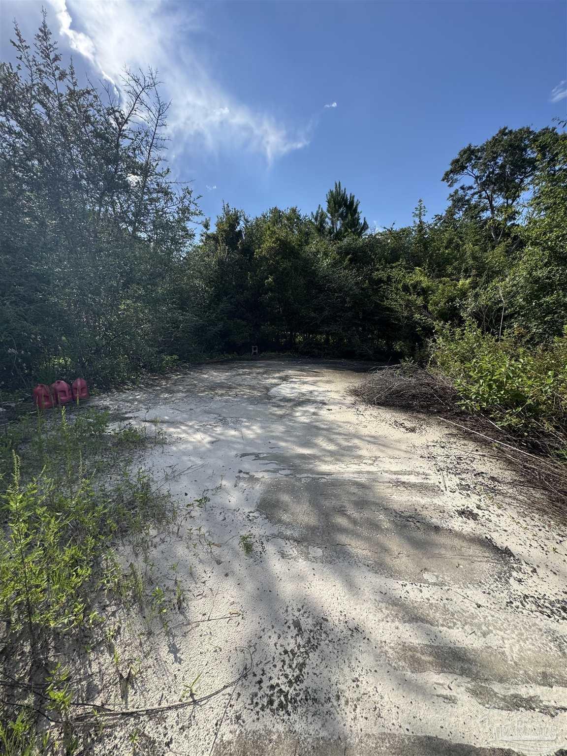 main property photo 14