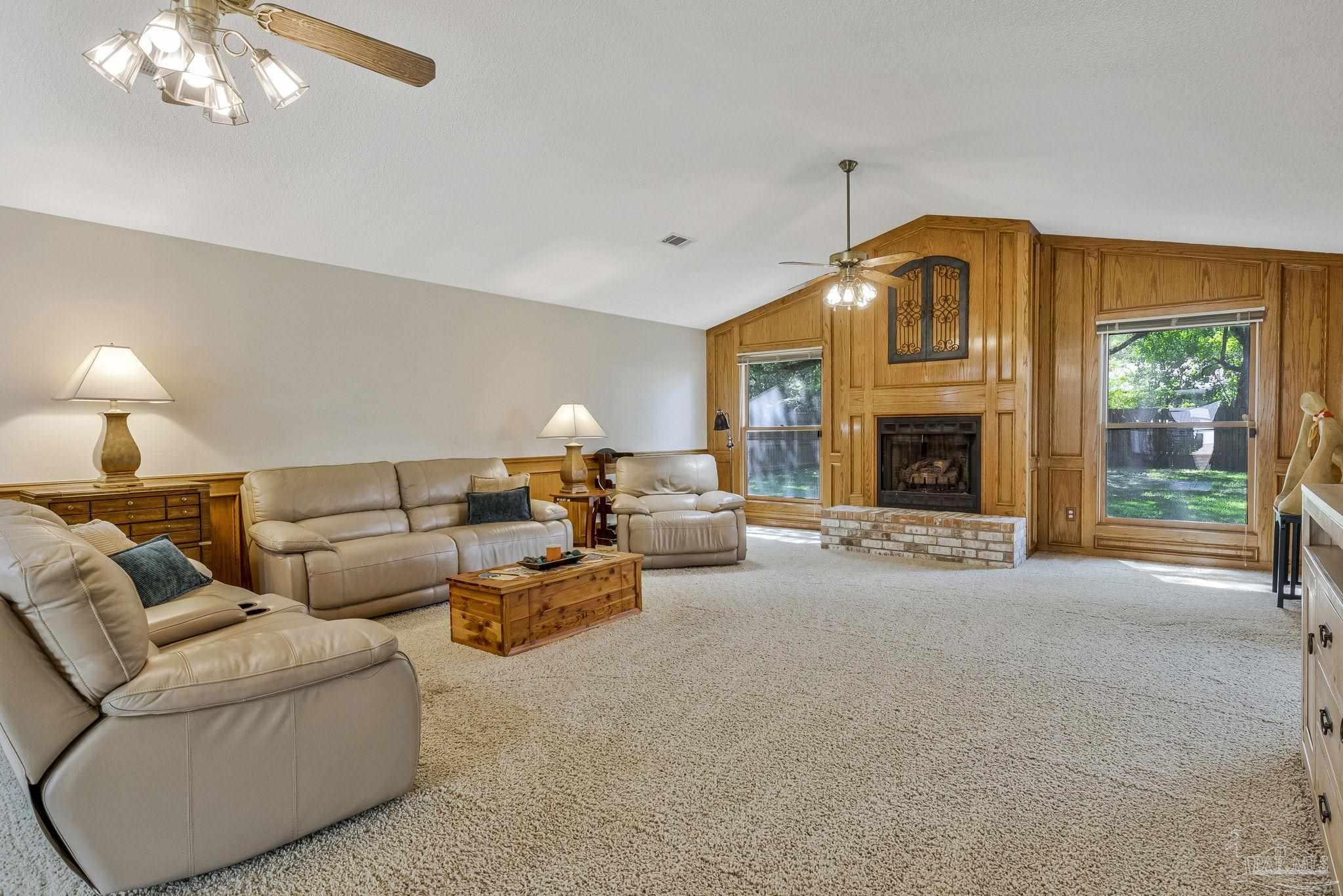 property viewer photo 2
