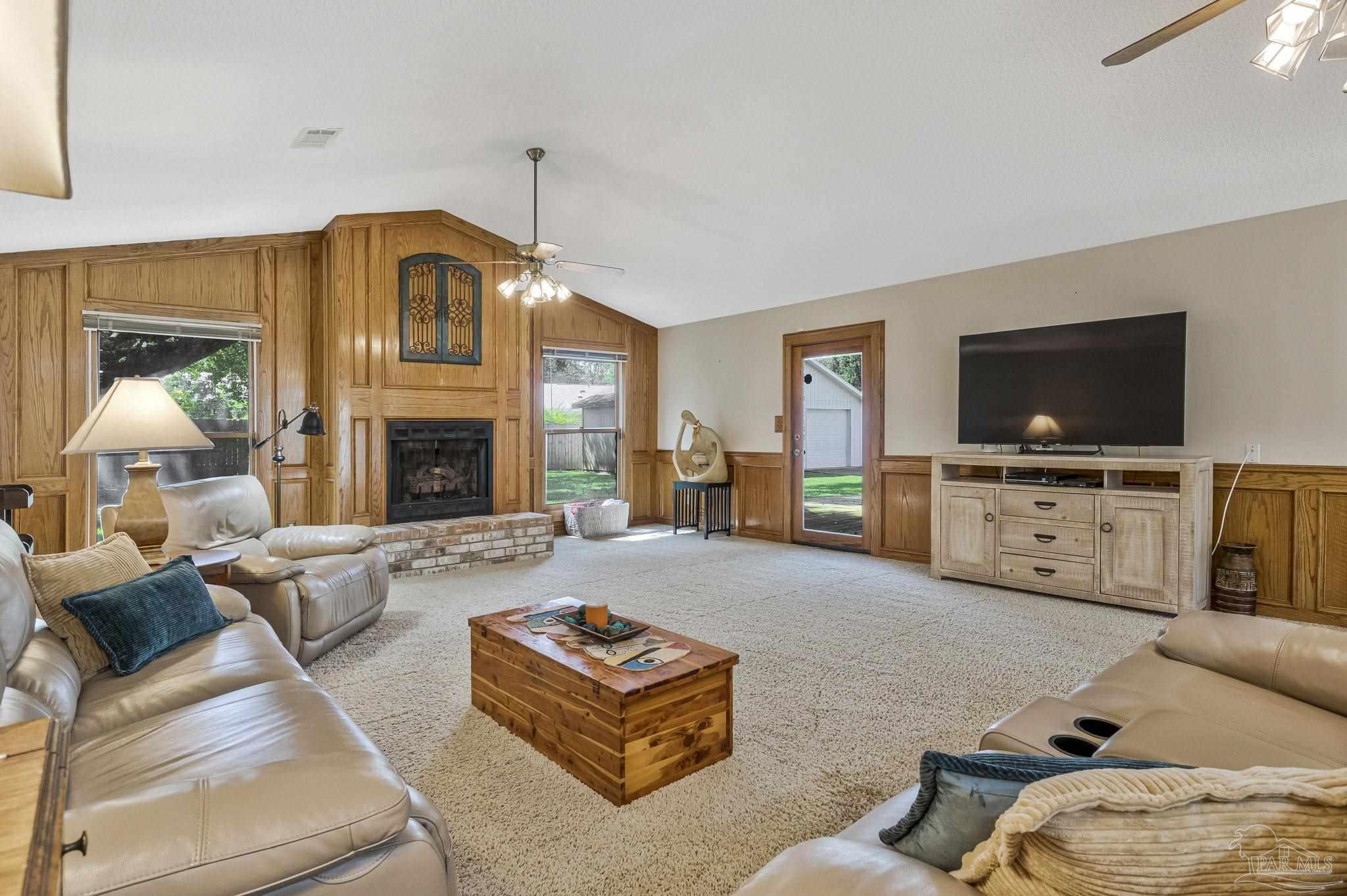 property viewer photo 7