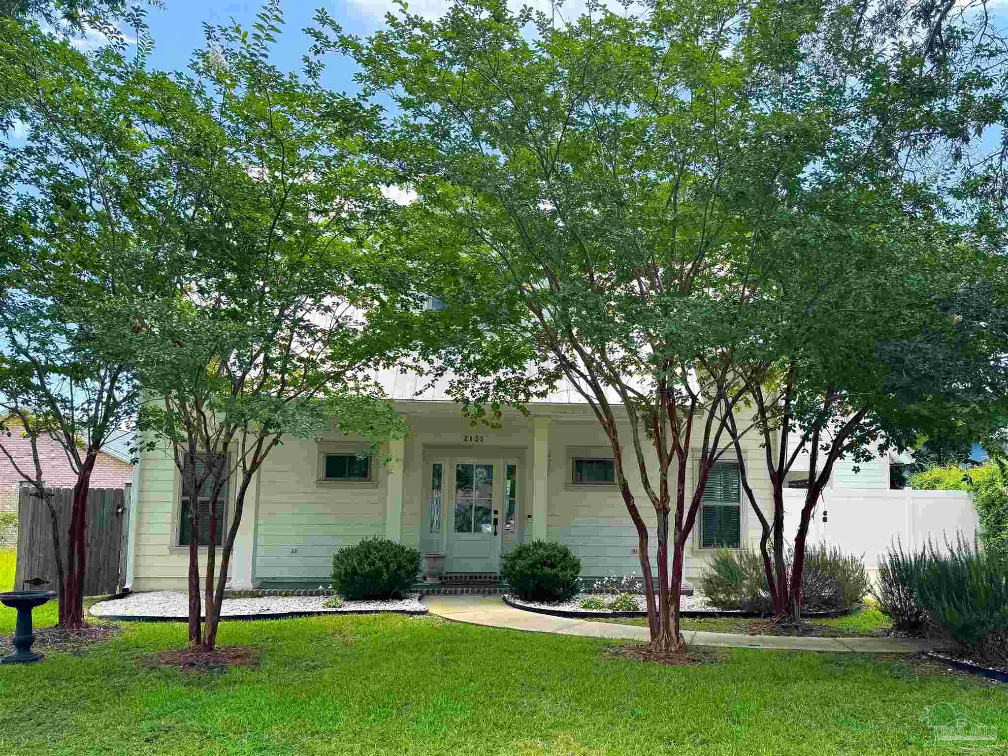 main property photo 0
