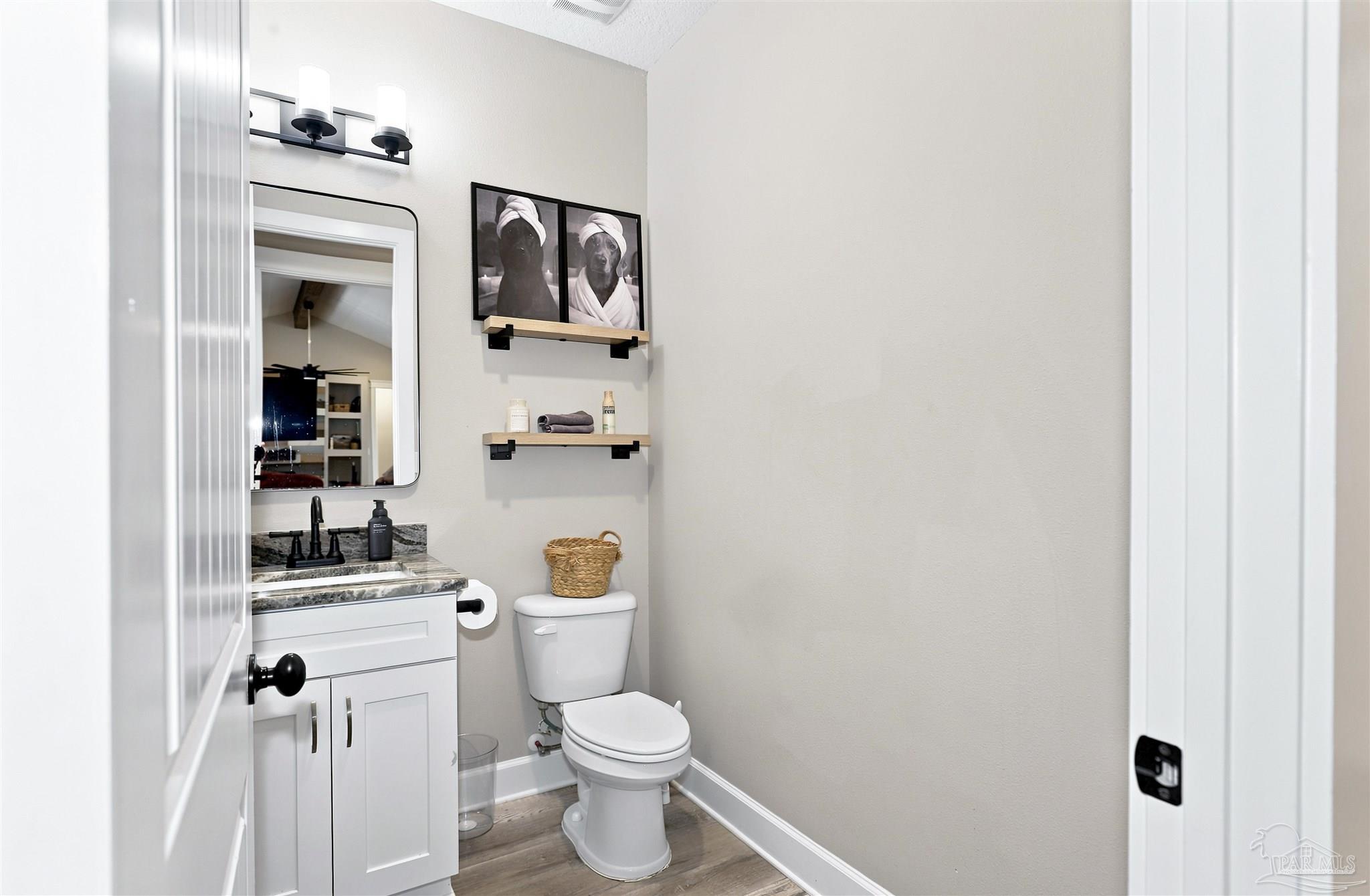 property viewer photo 25