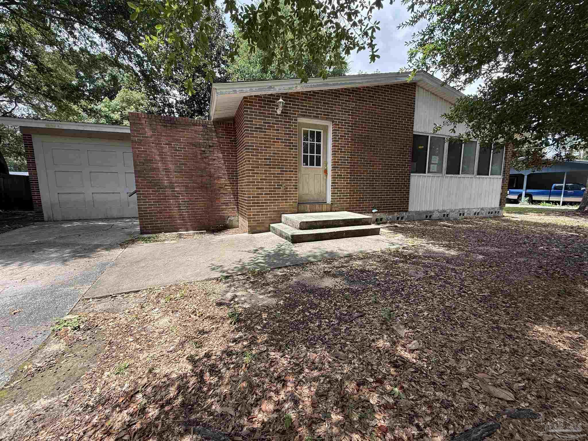 main property photo 0