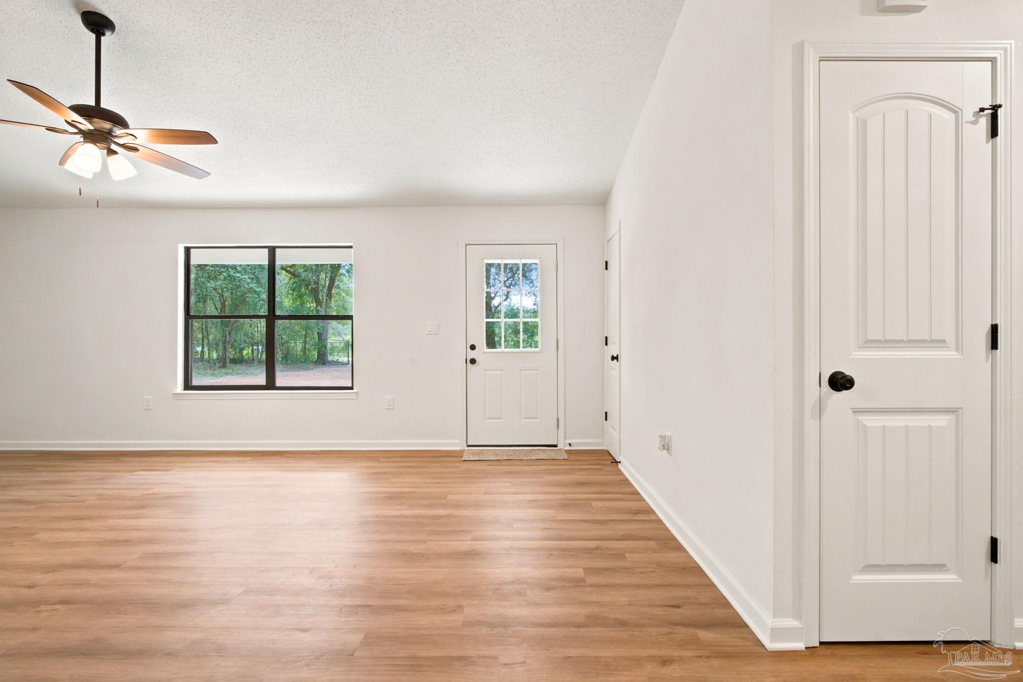 property viewer photo 14