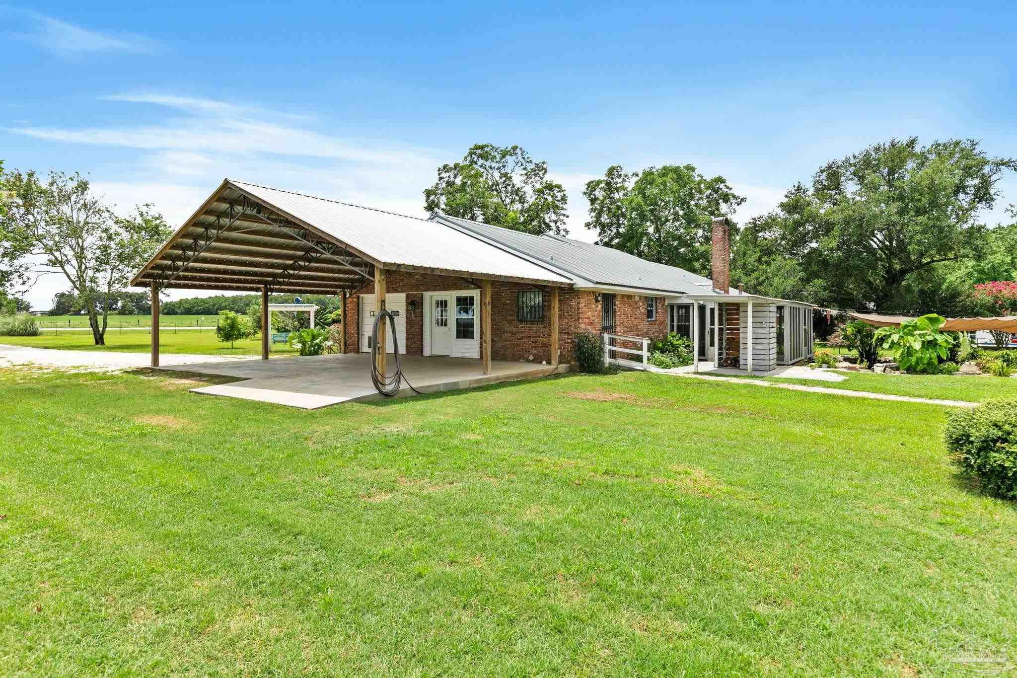 main property photo 33