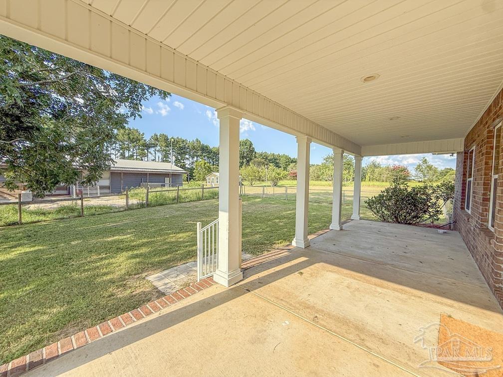 main property photo 33