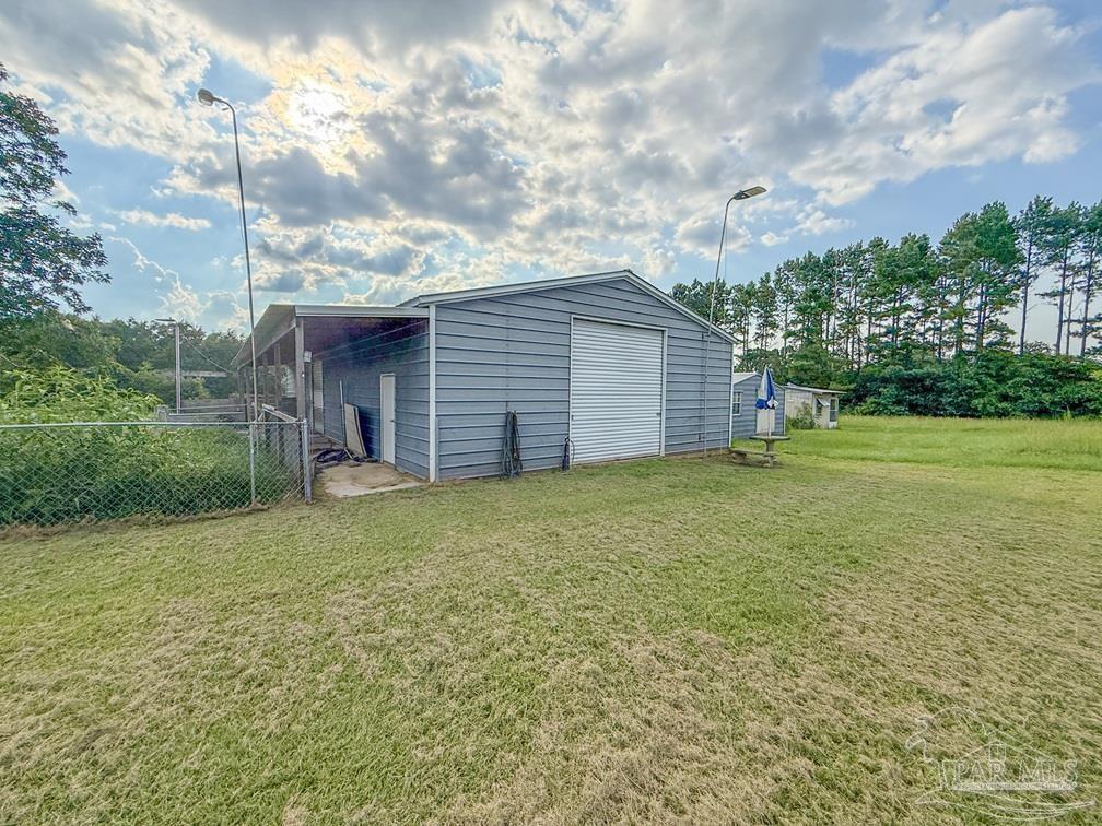 main property photo 44