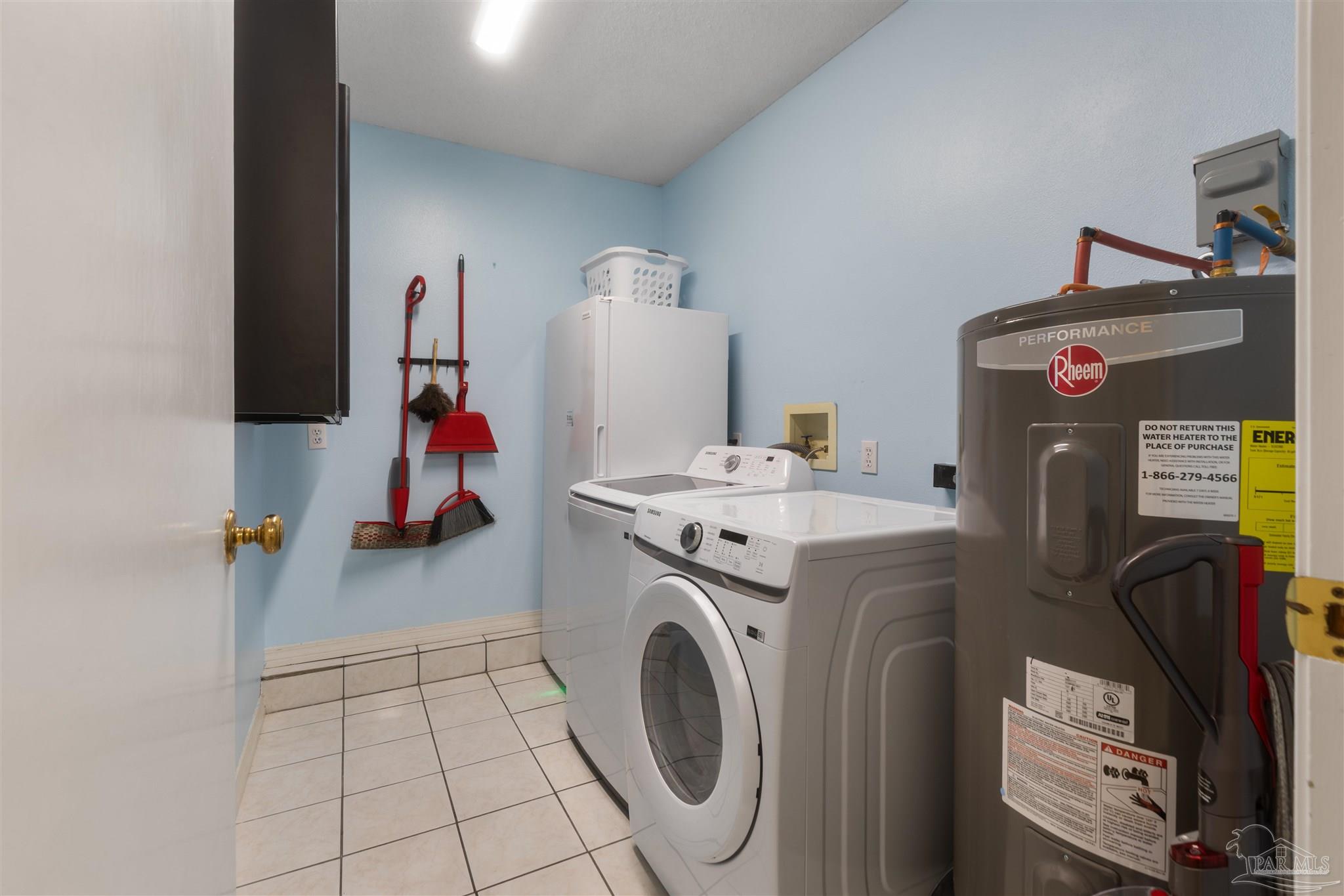 main property photo 15