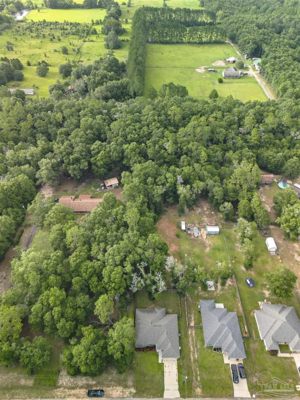 main property photo 40