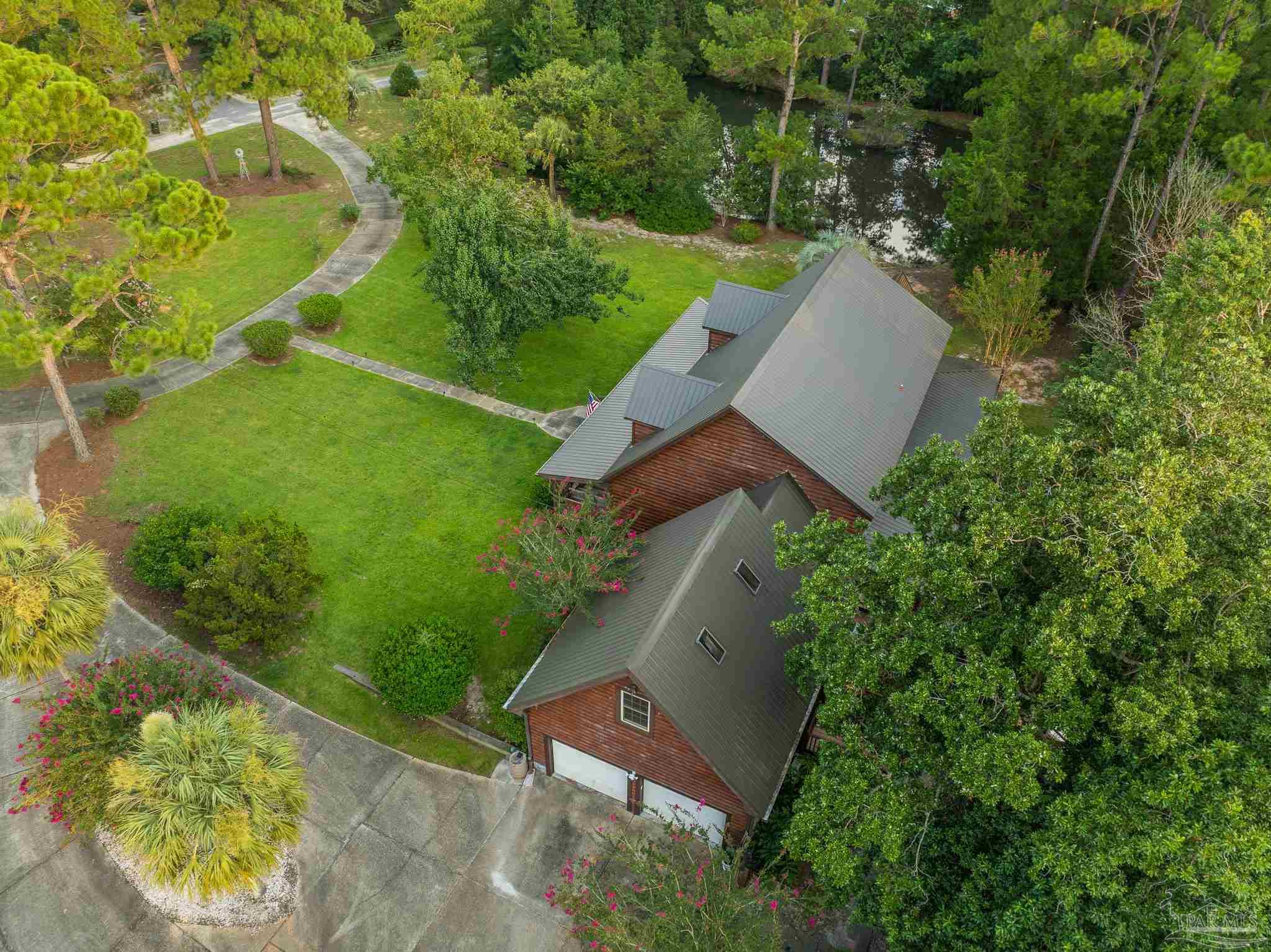 main property photo 40