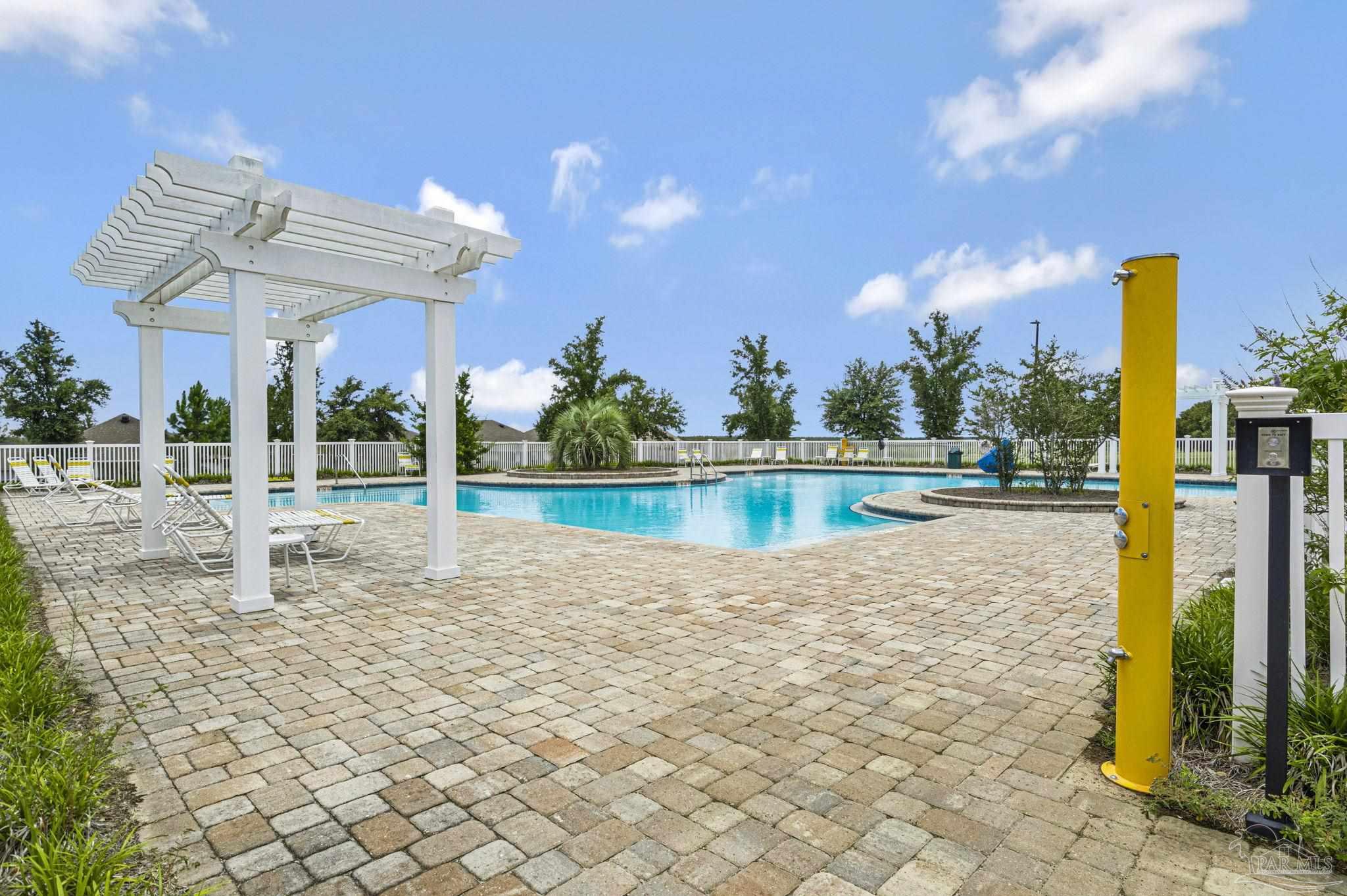 main property photo 59