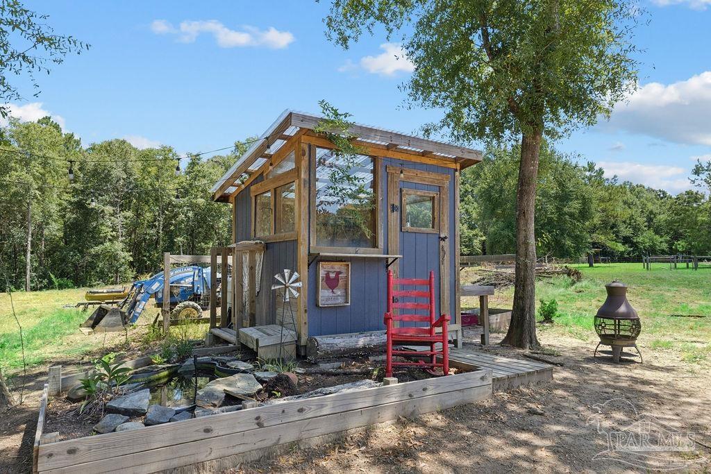 main property photo 33