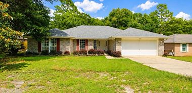 image of property with 6 Bed | 2 Bath | 2,050 Sqft