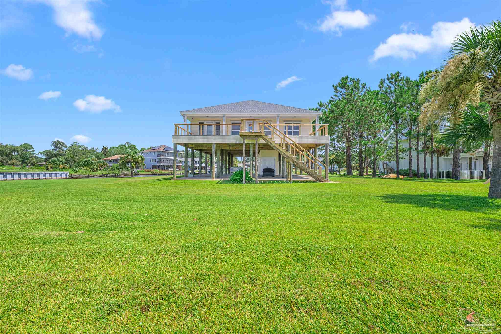 main property photo 31