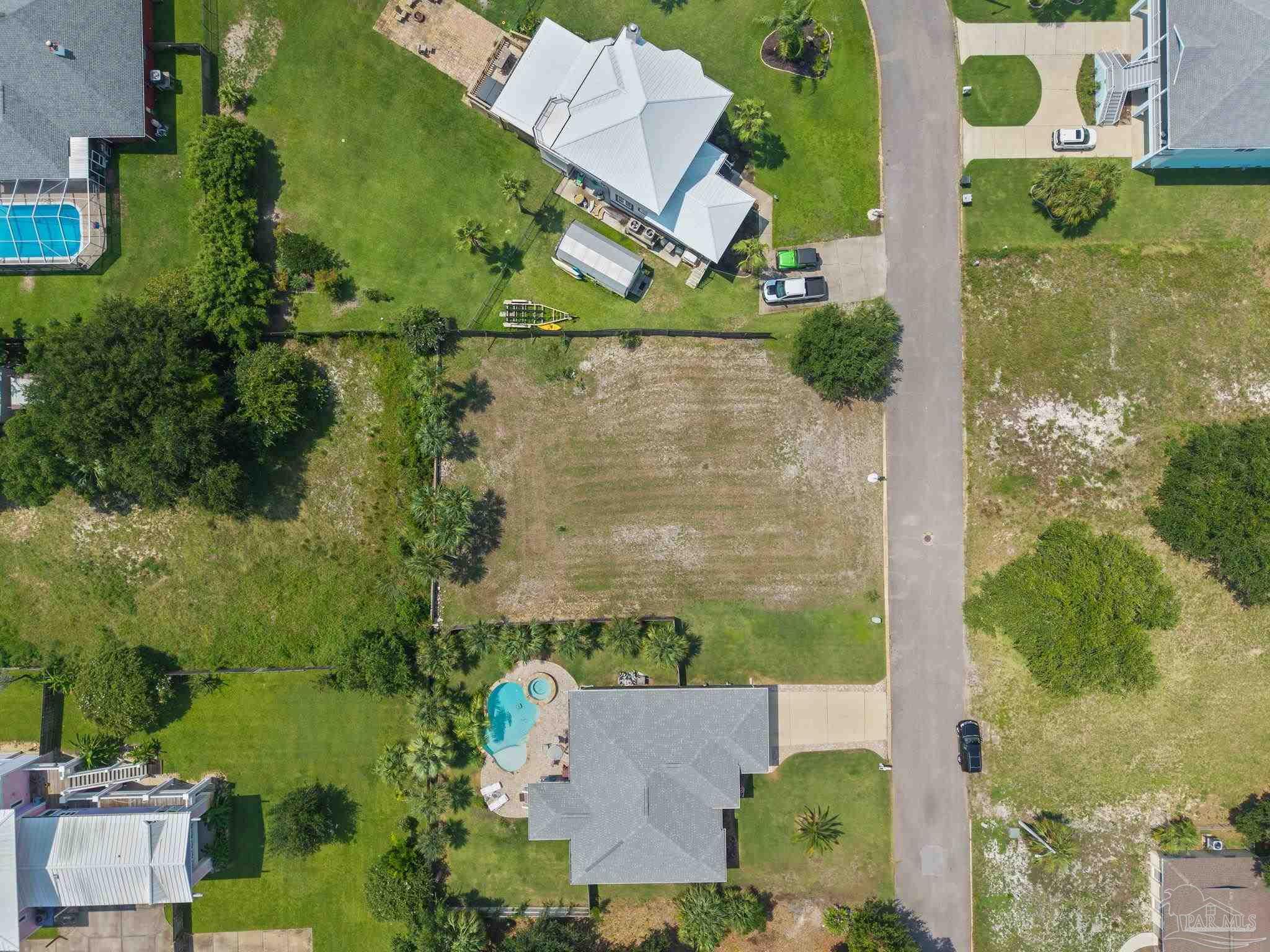 main property photo 14