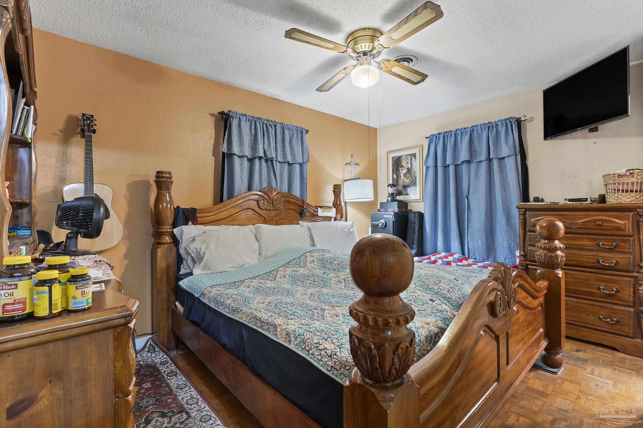 main property photo 8