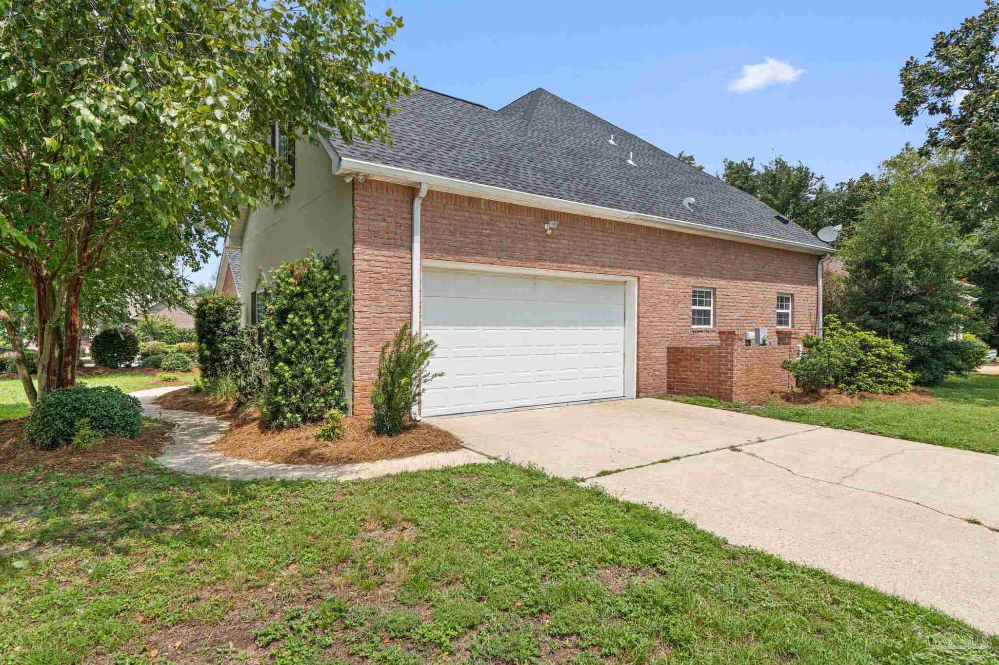 main property photo 59