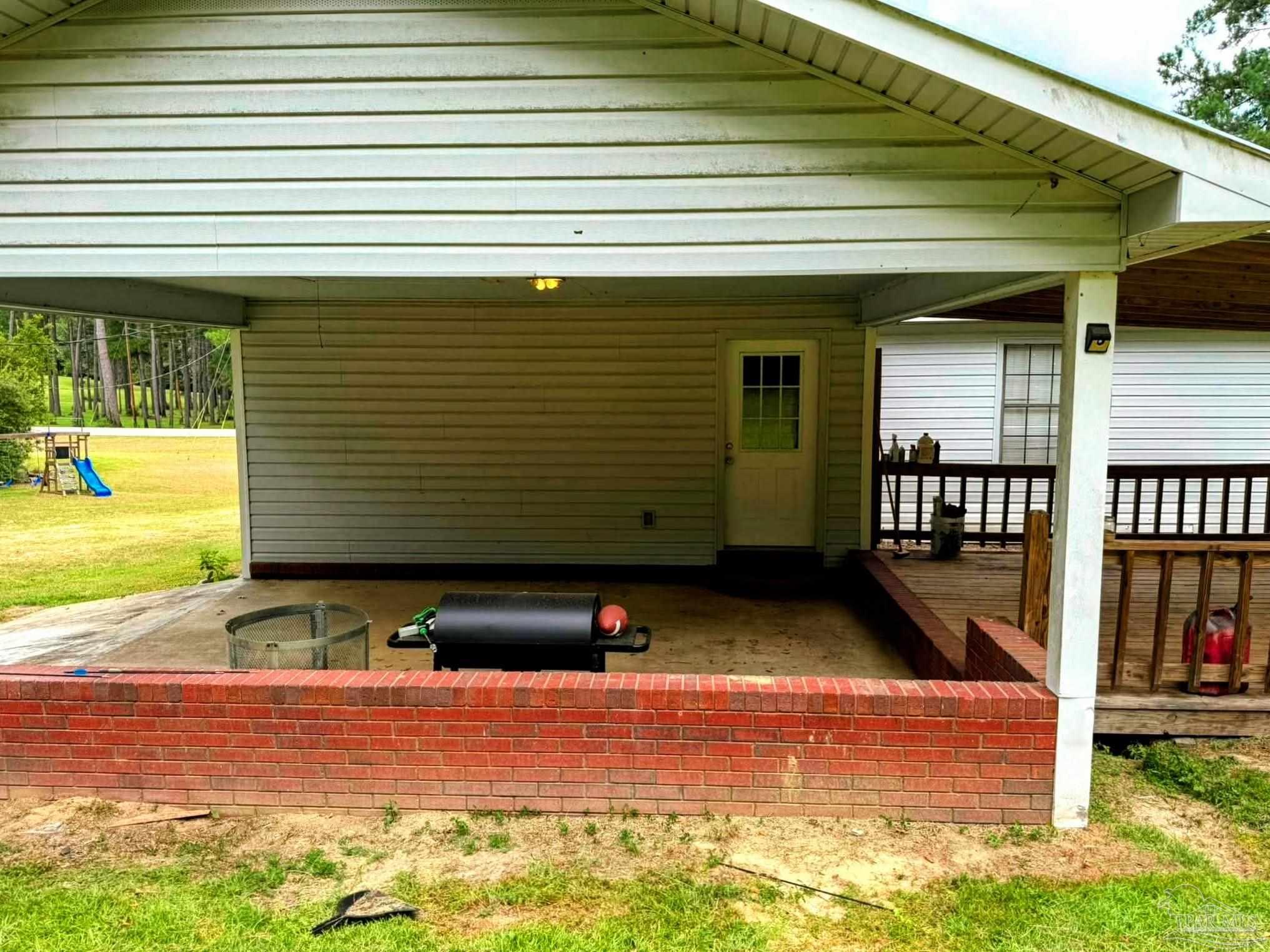 main property photo 41