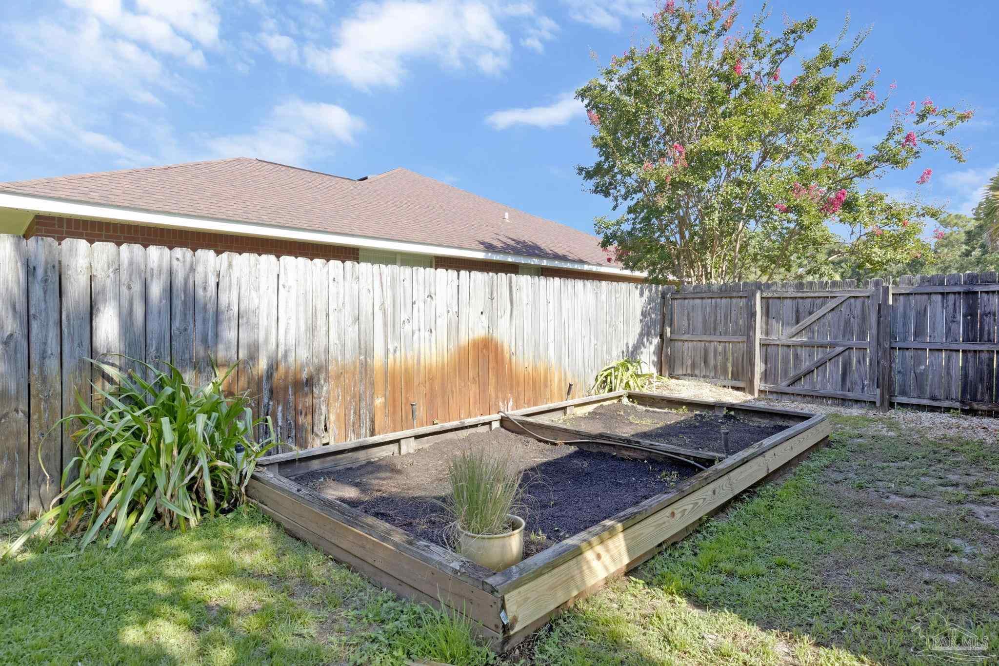 main property photo 67