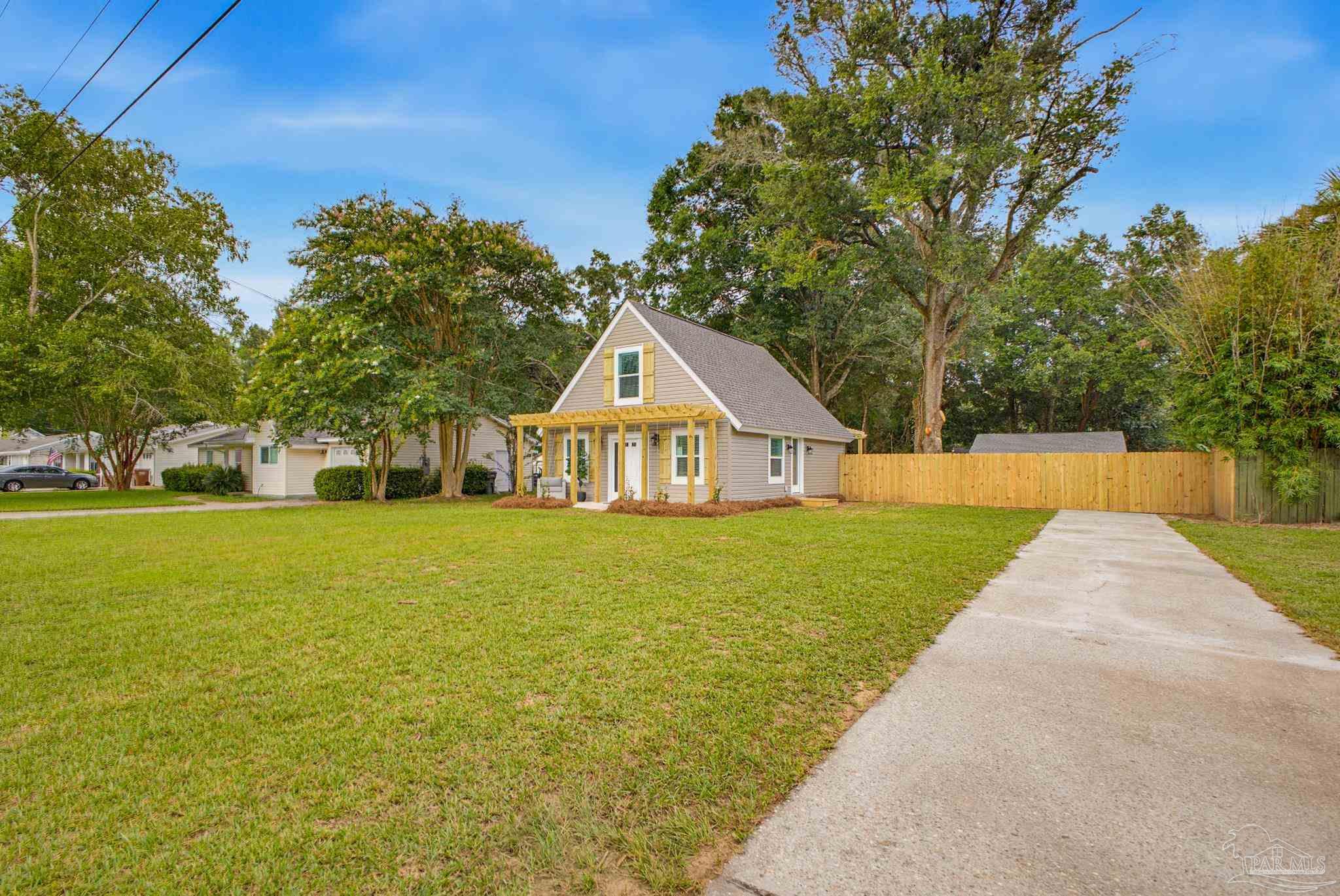 main property photo 0