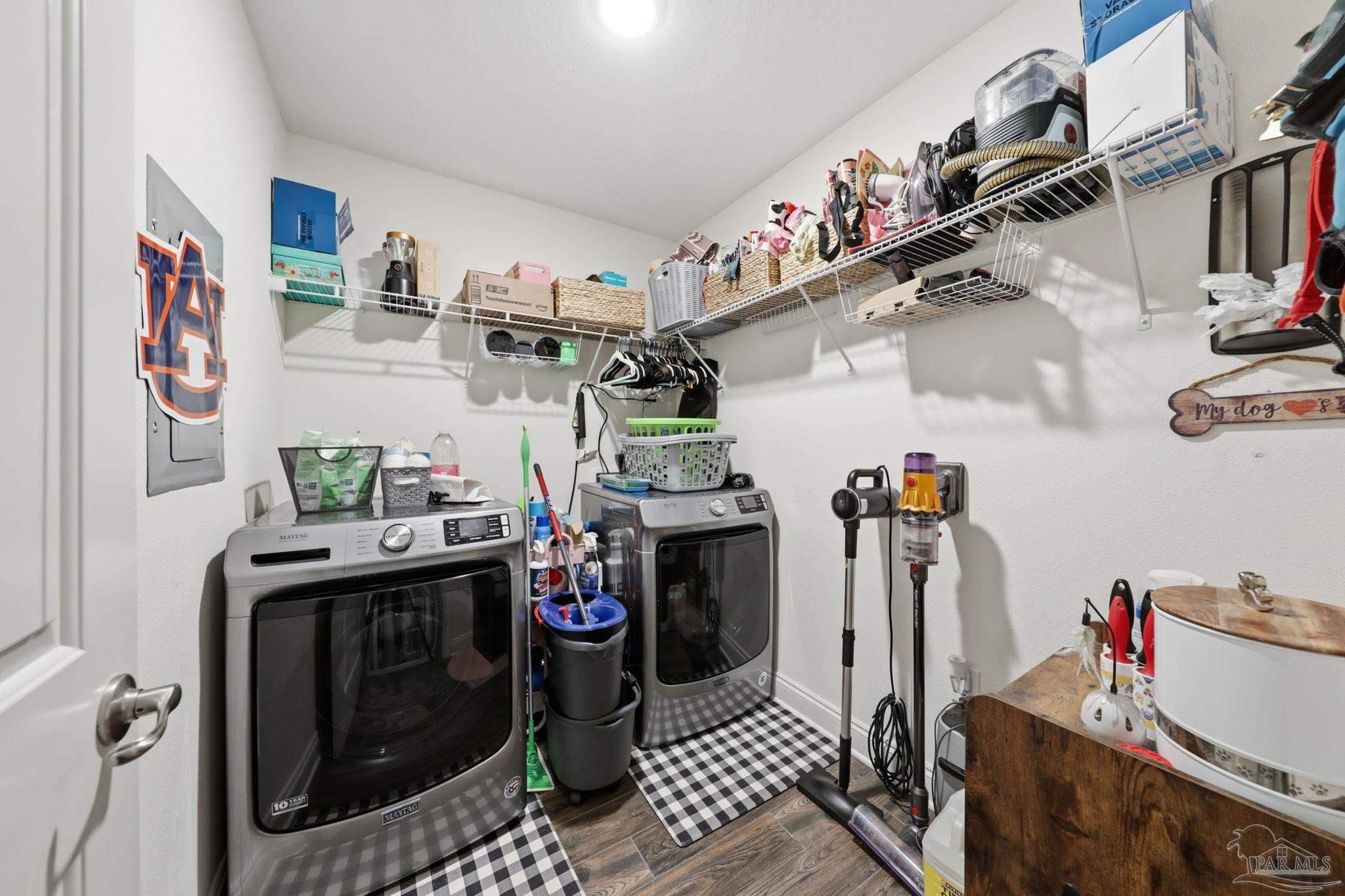 main property photo 10