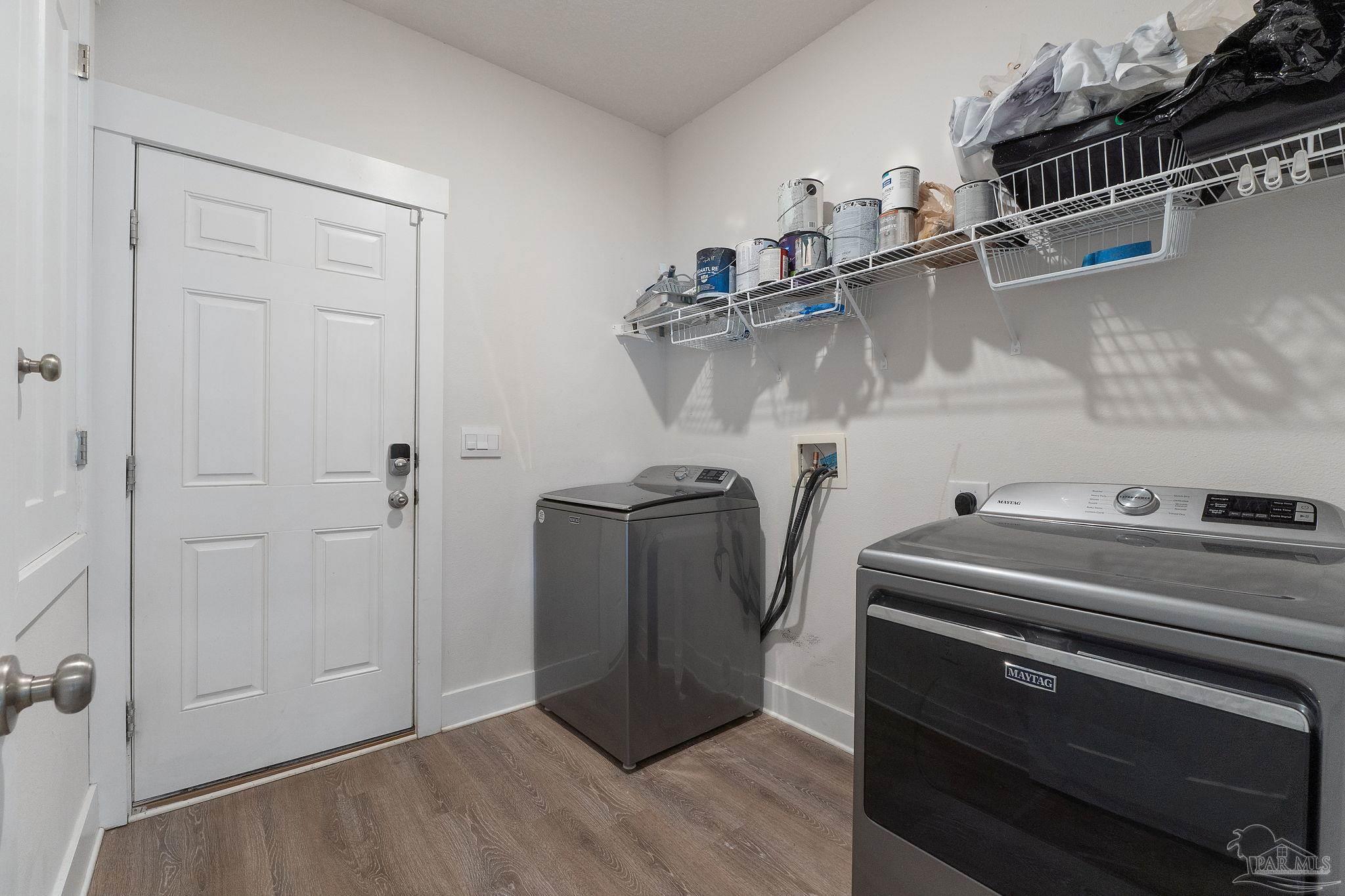 main property photo 18
