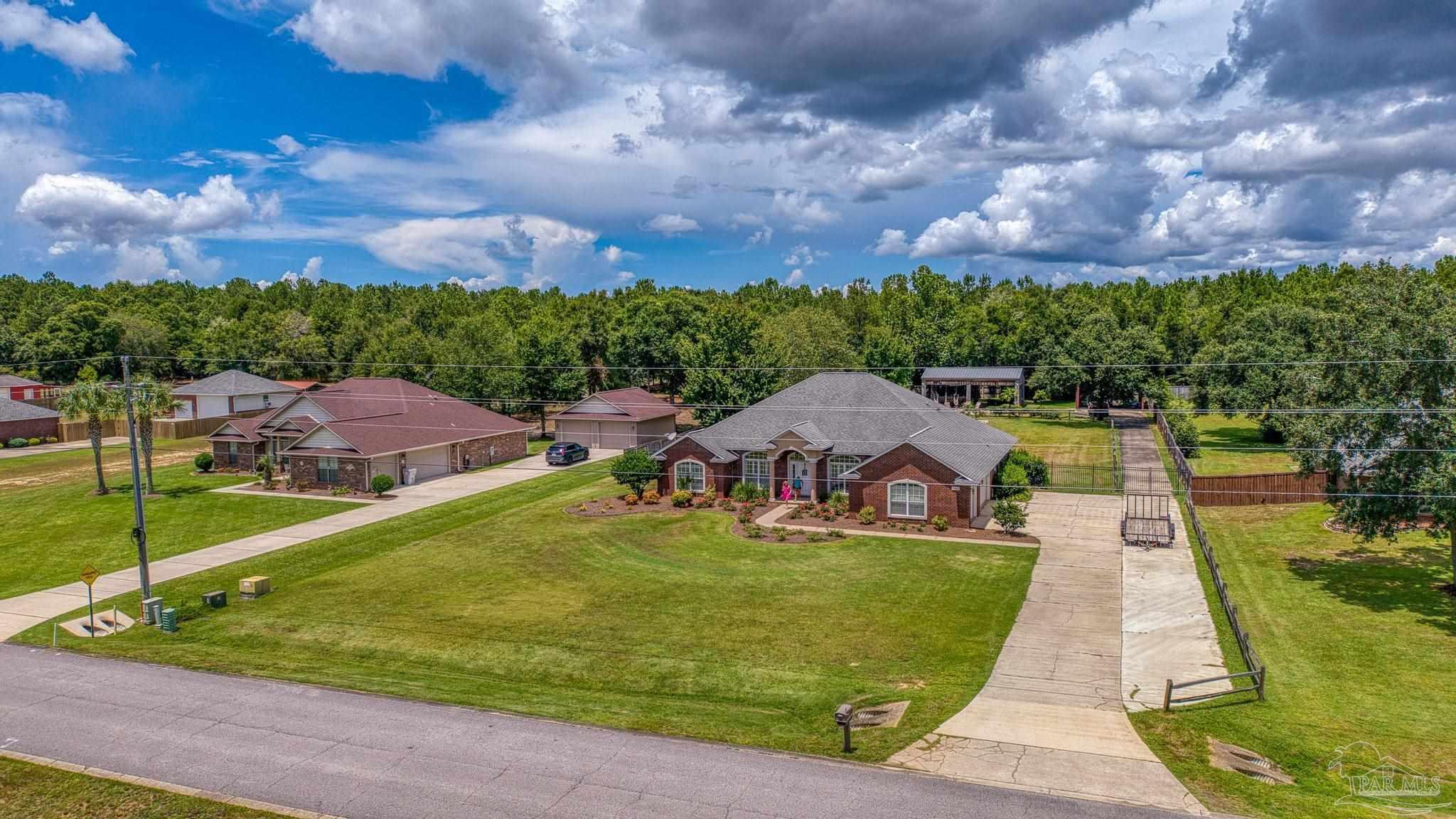 main property photo 41