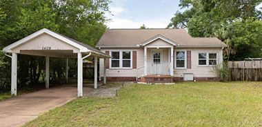 image of property with 3 Bed | 2 Bath | 1,523 Sqft