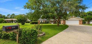 image of property with 3 Bed | 2 Bath | 1,975 Sqft