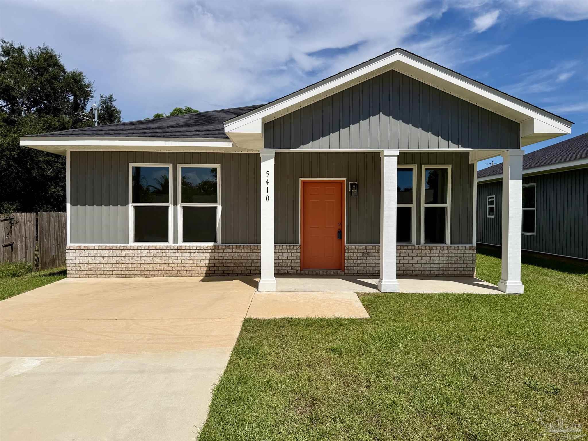 main property photo 0