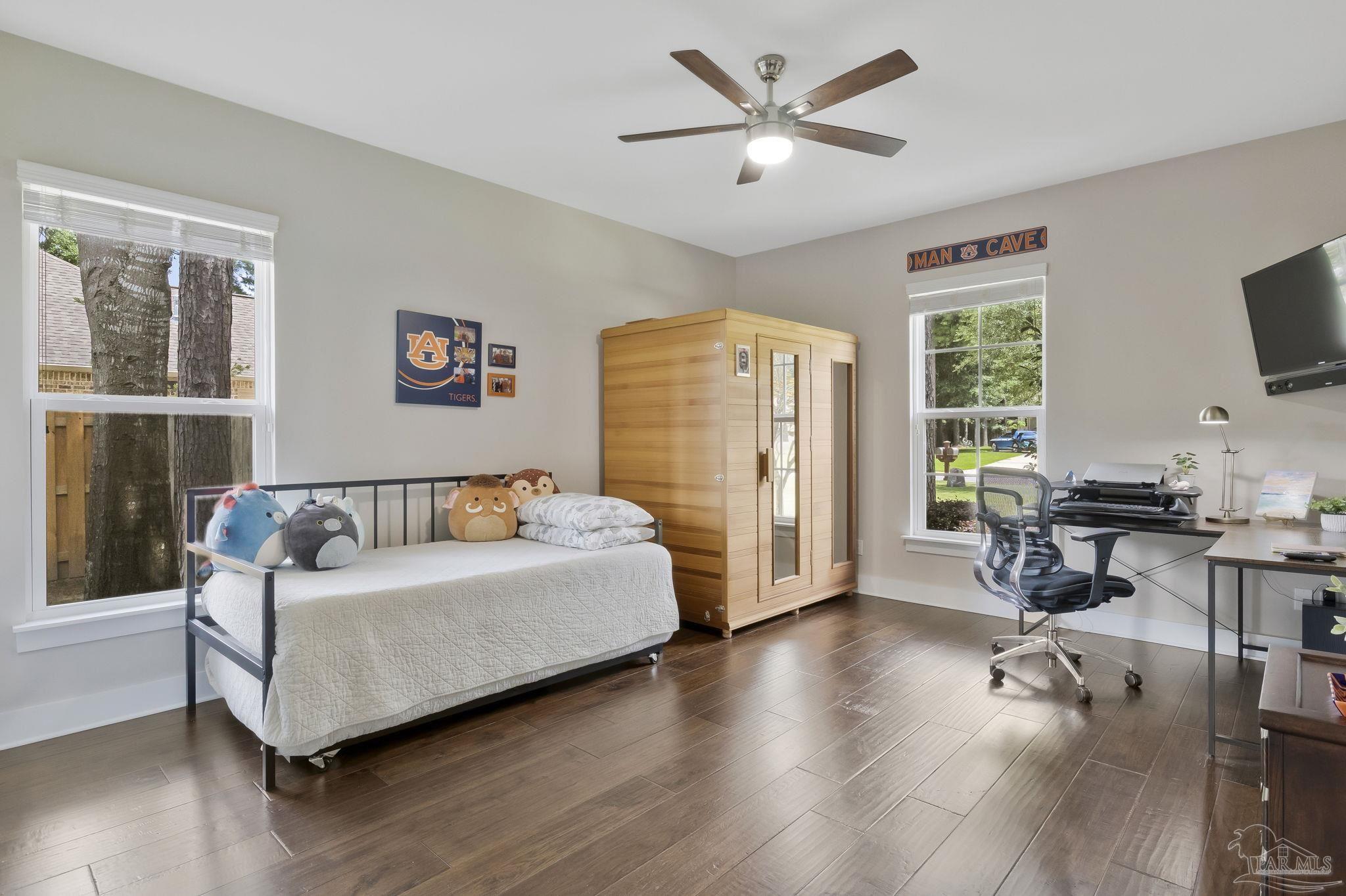 main property photo 51