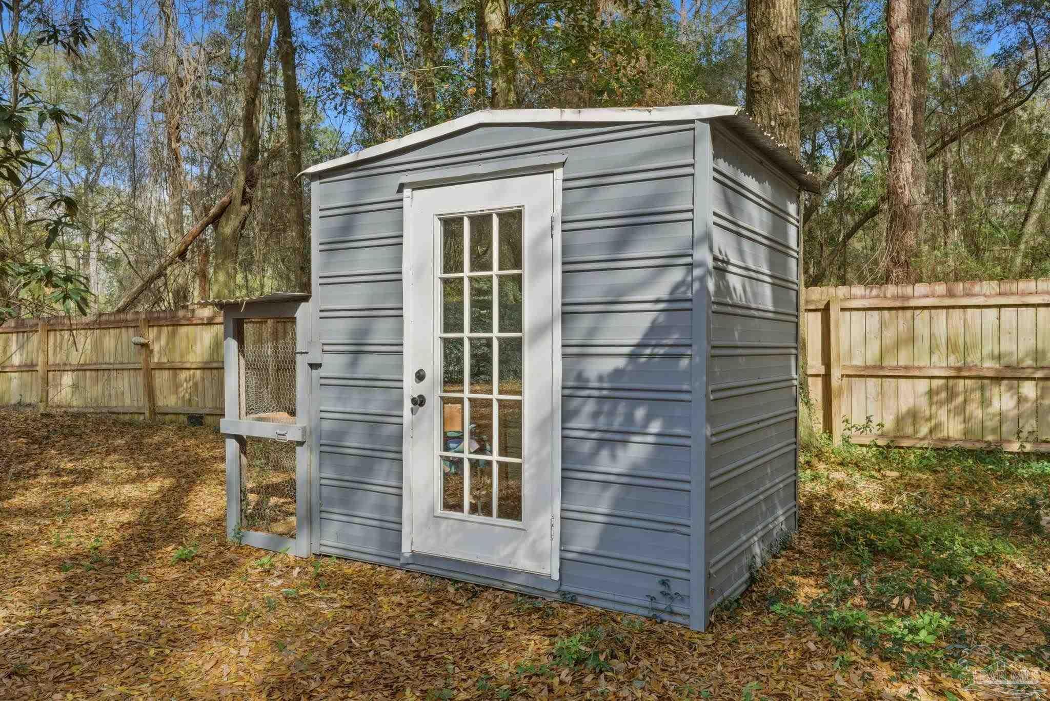 main property photo 36