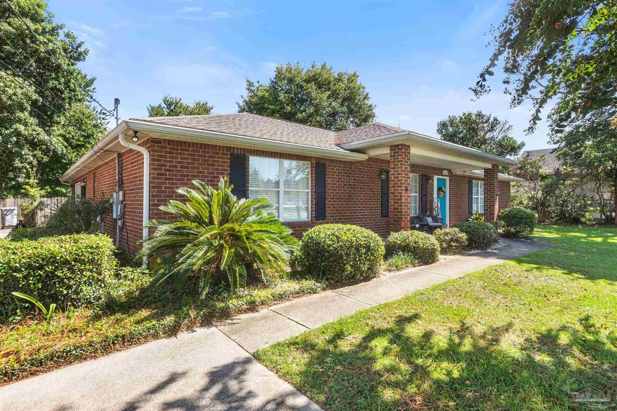 main property photo 10