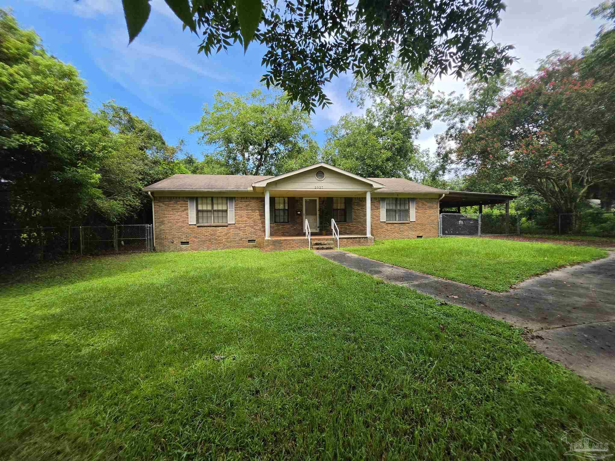 main property photo 0