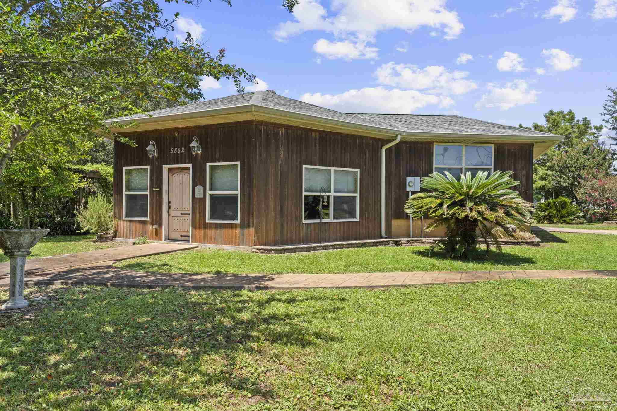 main property photo 30