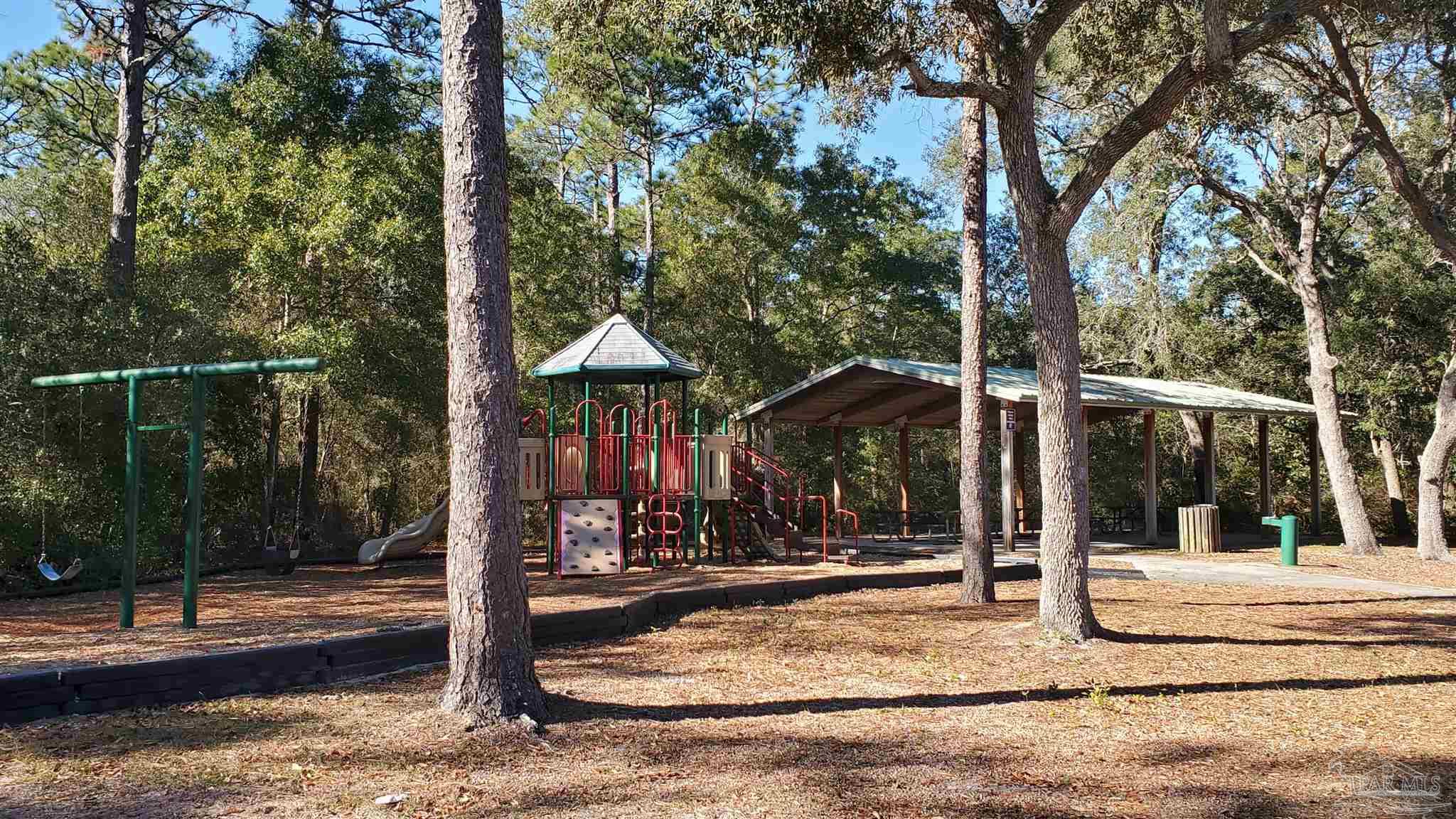 main property photo 25