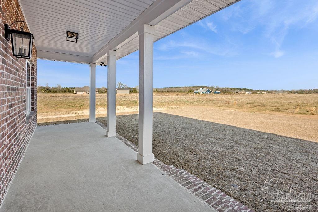 main property photo 31