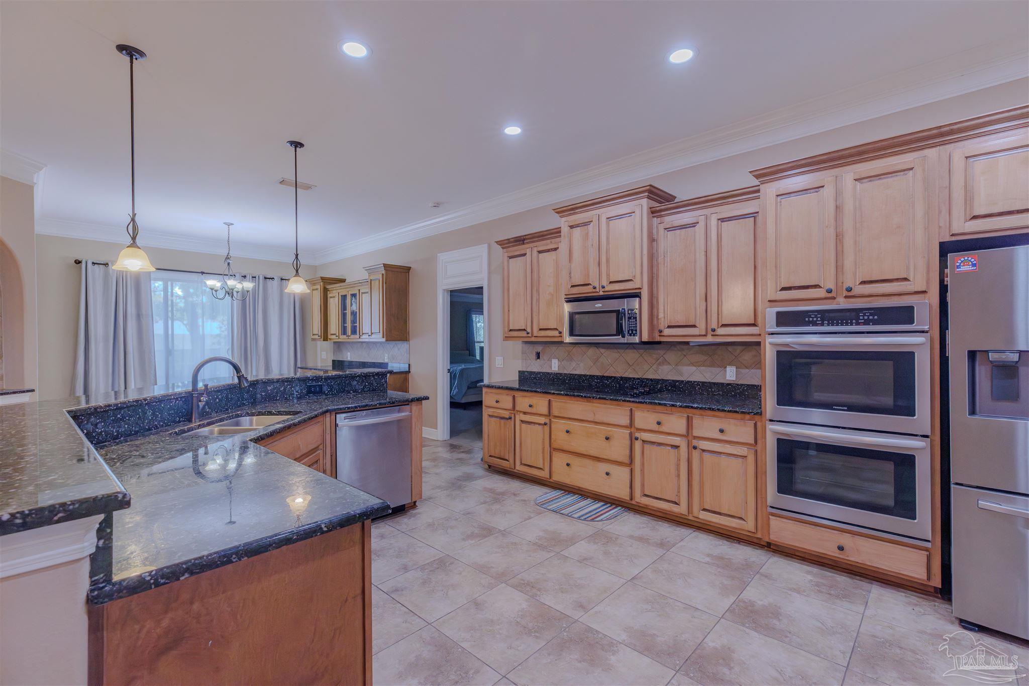 main property photo 22
