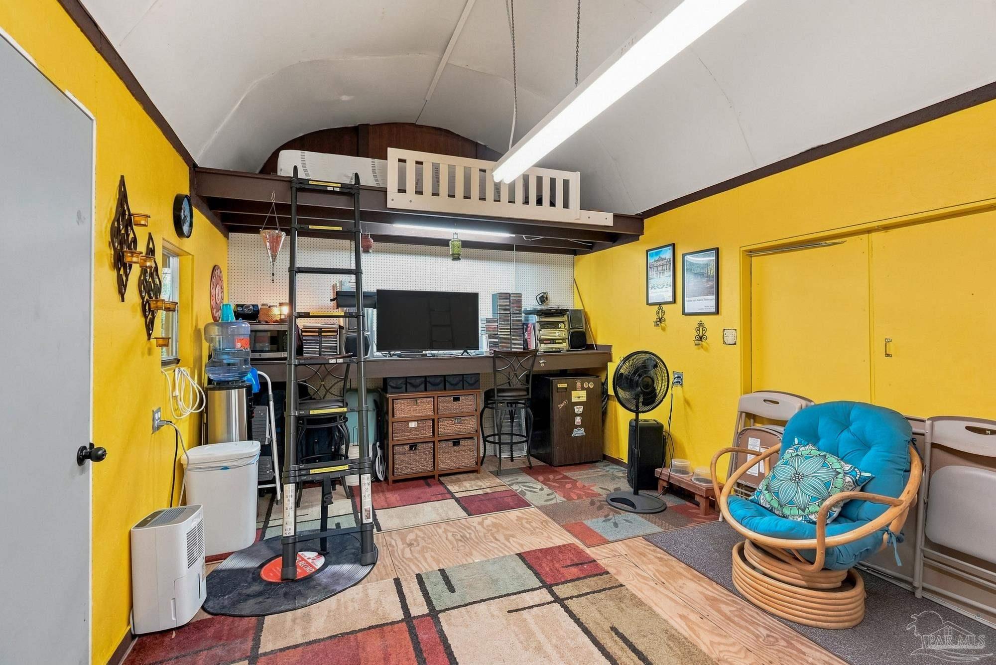 main property photo 49