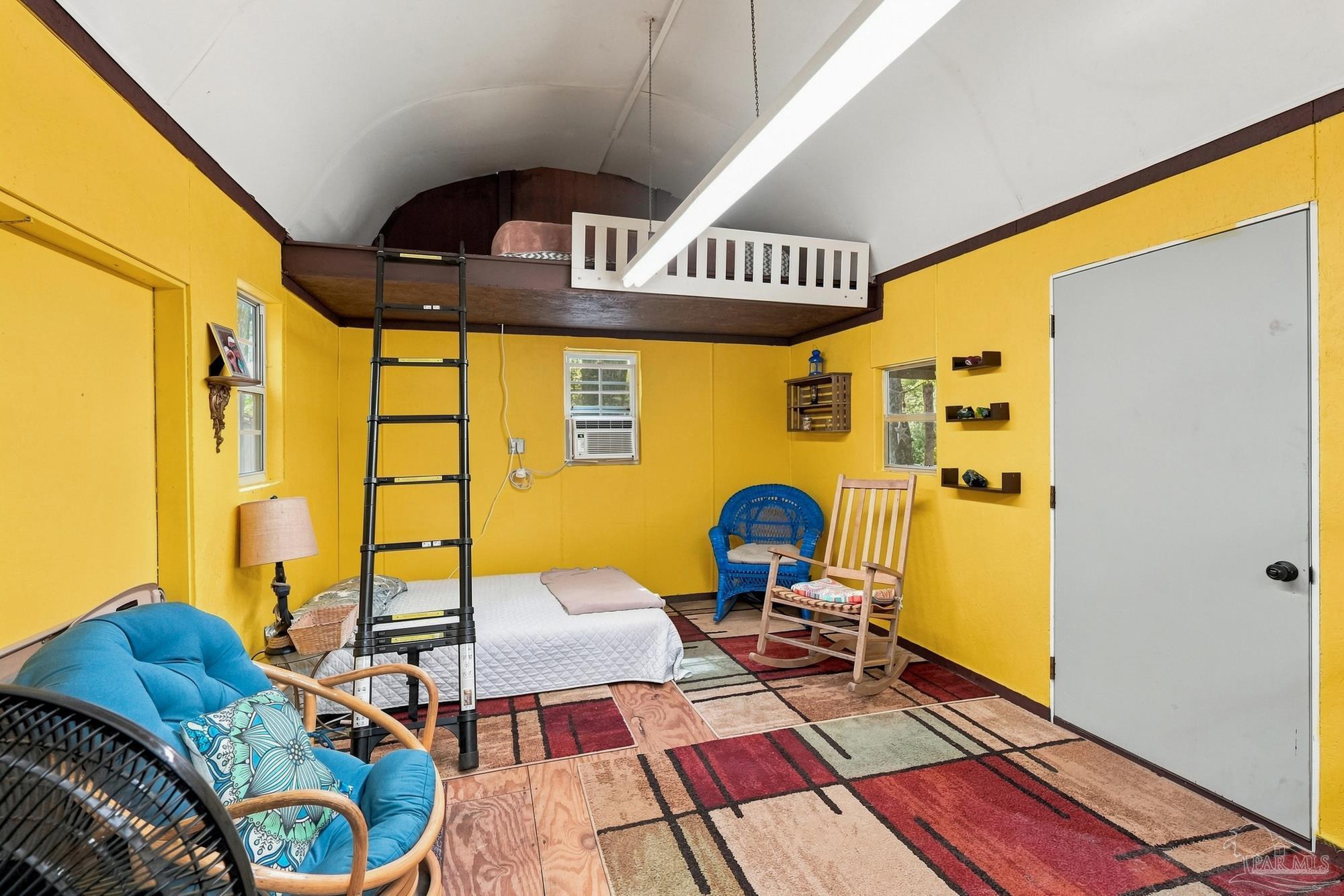 main property photo 50