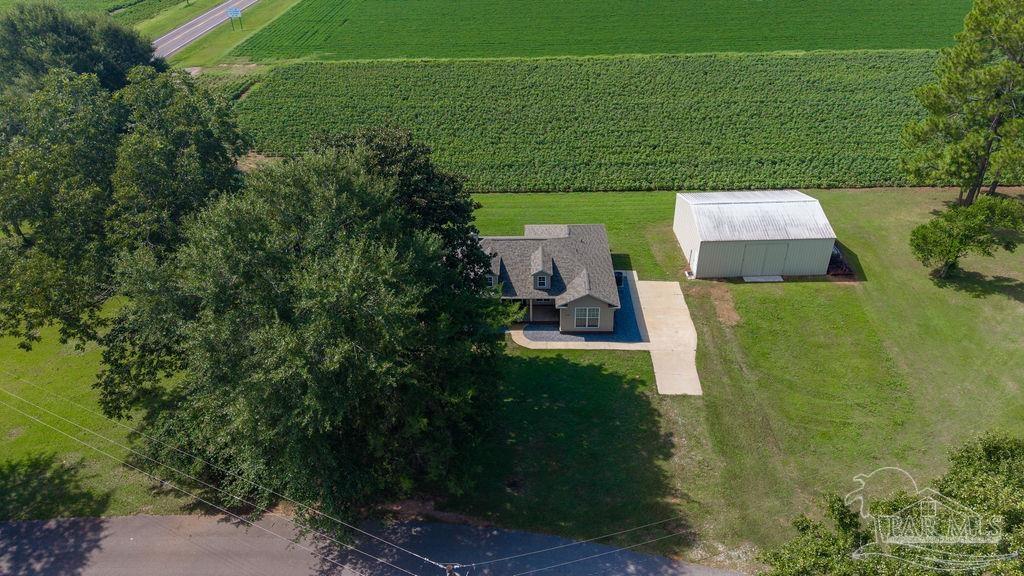 main property photo 37