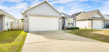 image of property with 3 Bed | 2 Bath | 1,694 Sqft