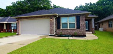 image of property with 3 Bed | 2 Bath | 1,663 Sqft