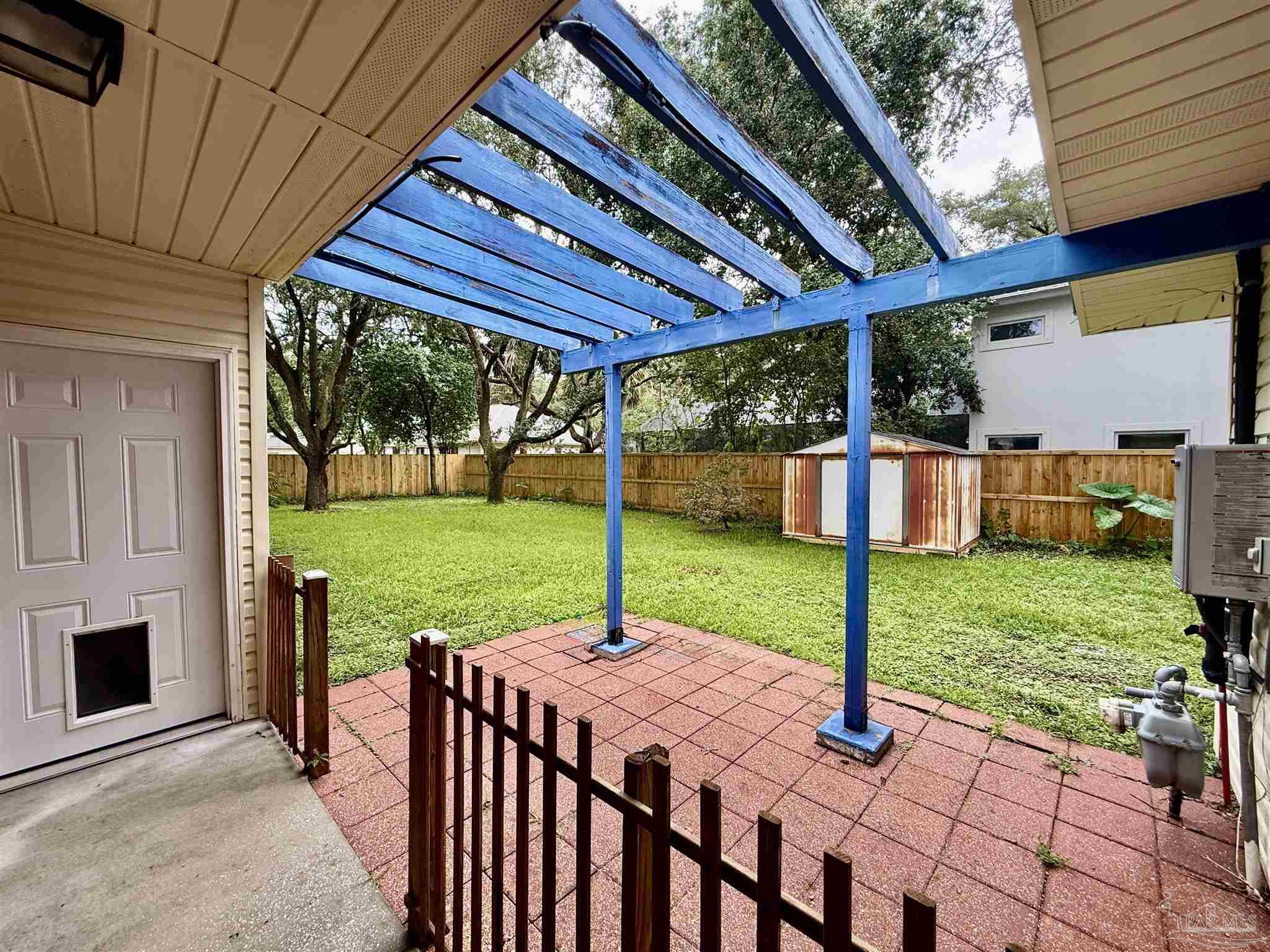 main property photo 7