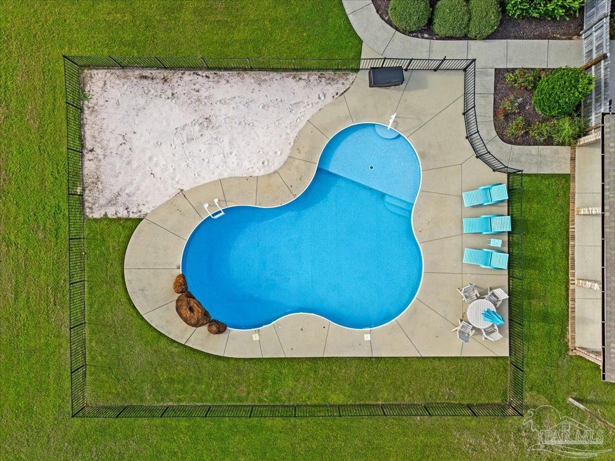 main property photo 53