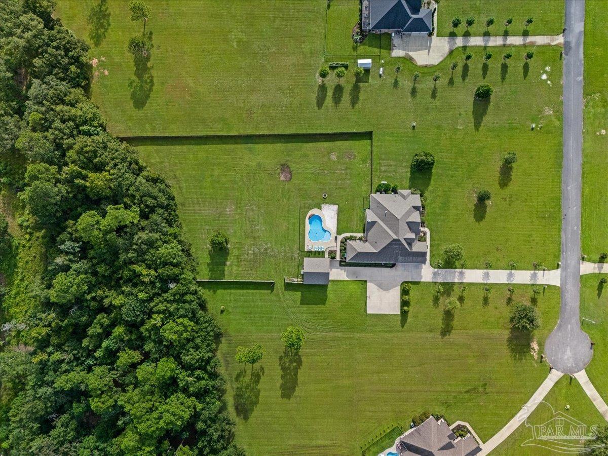 main property photo 59