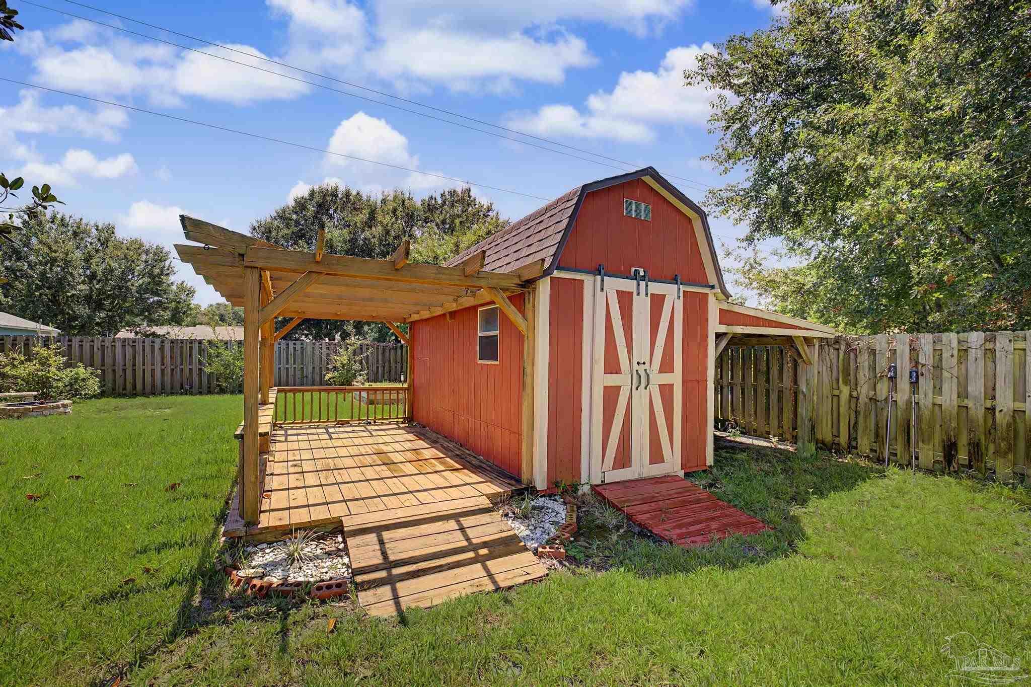 main property photo 16