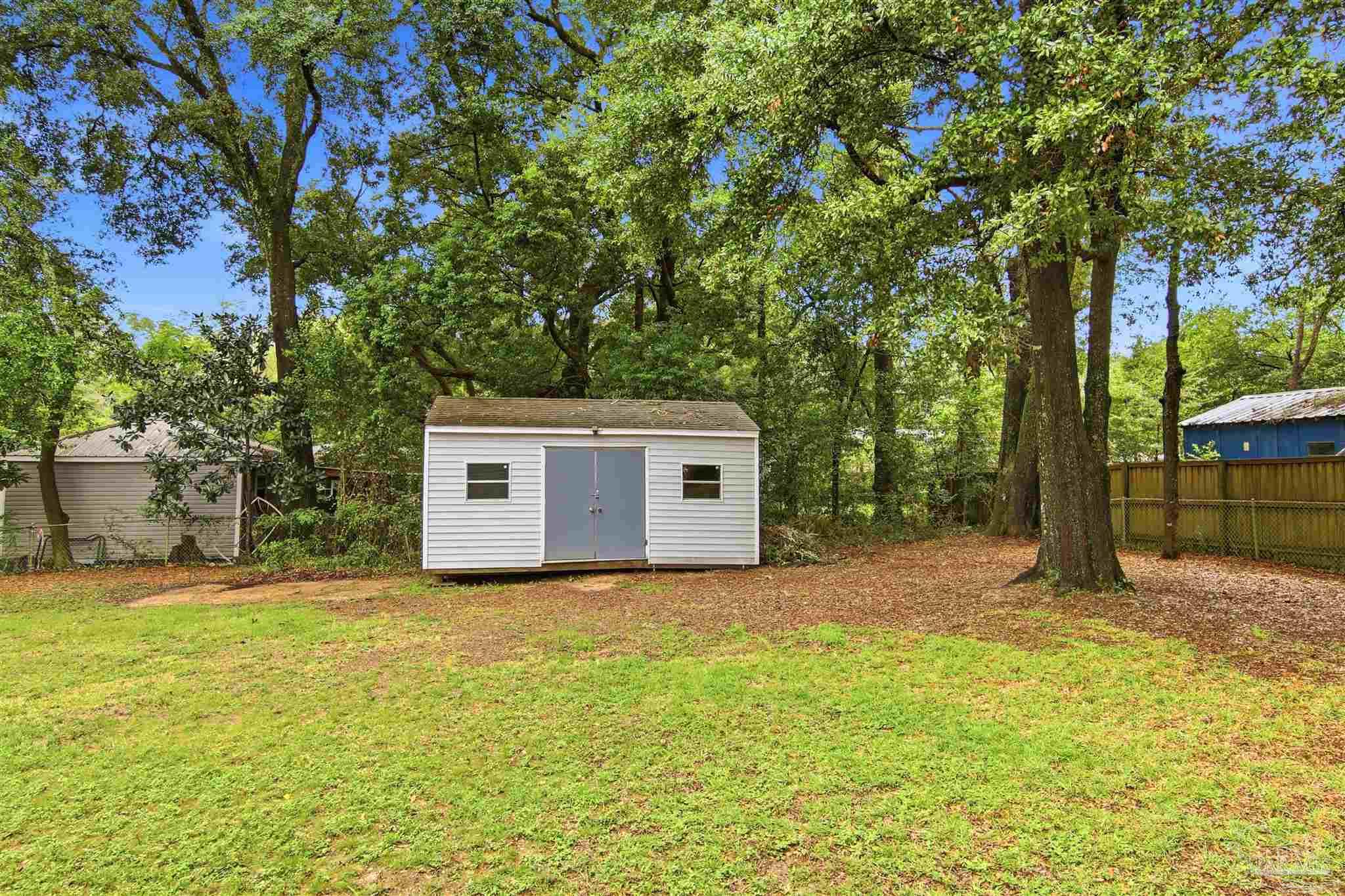 main property photo 36