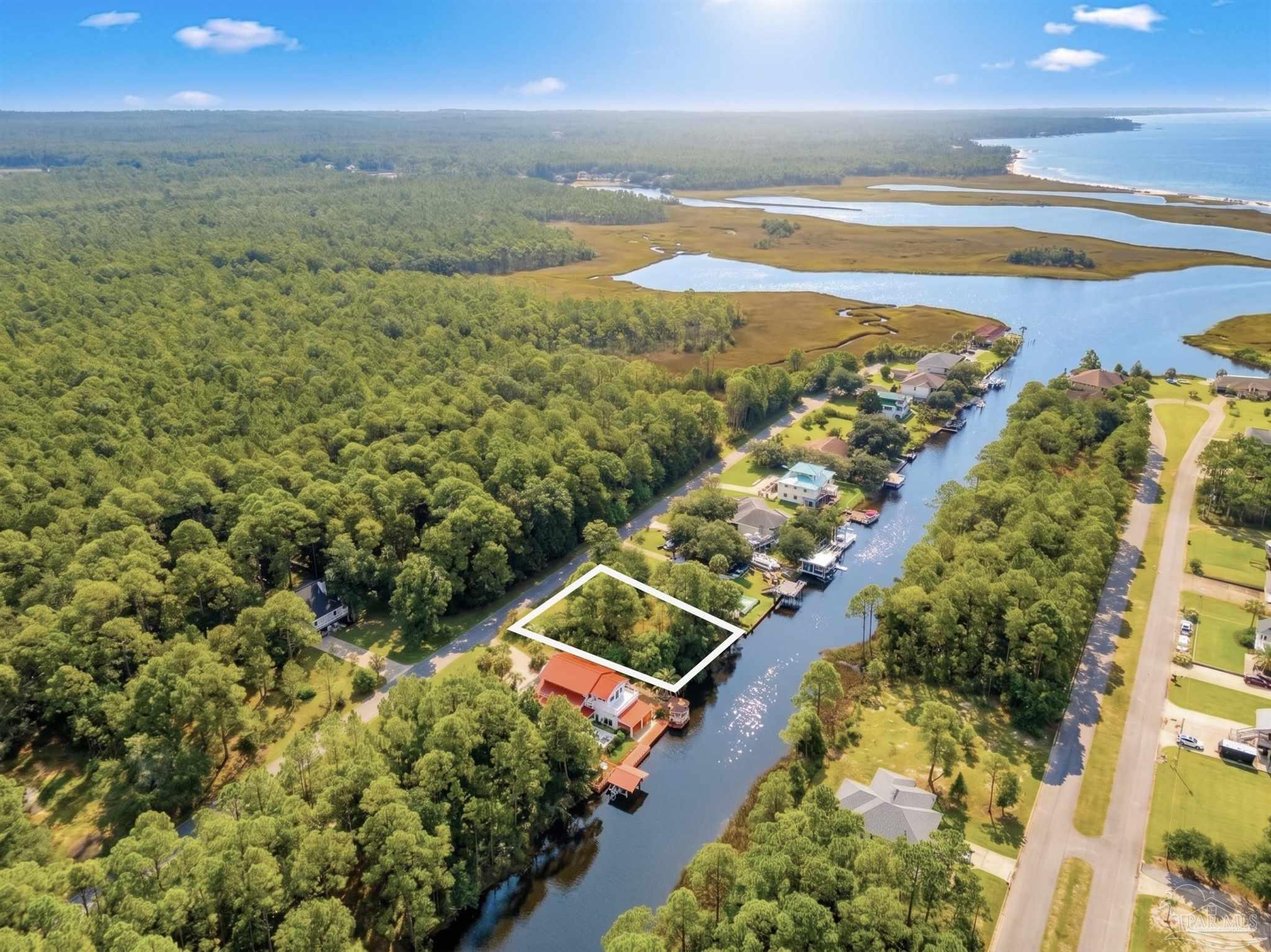 main property photo 10