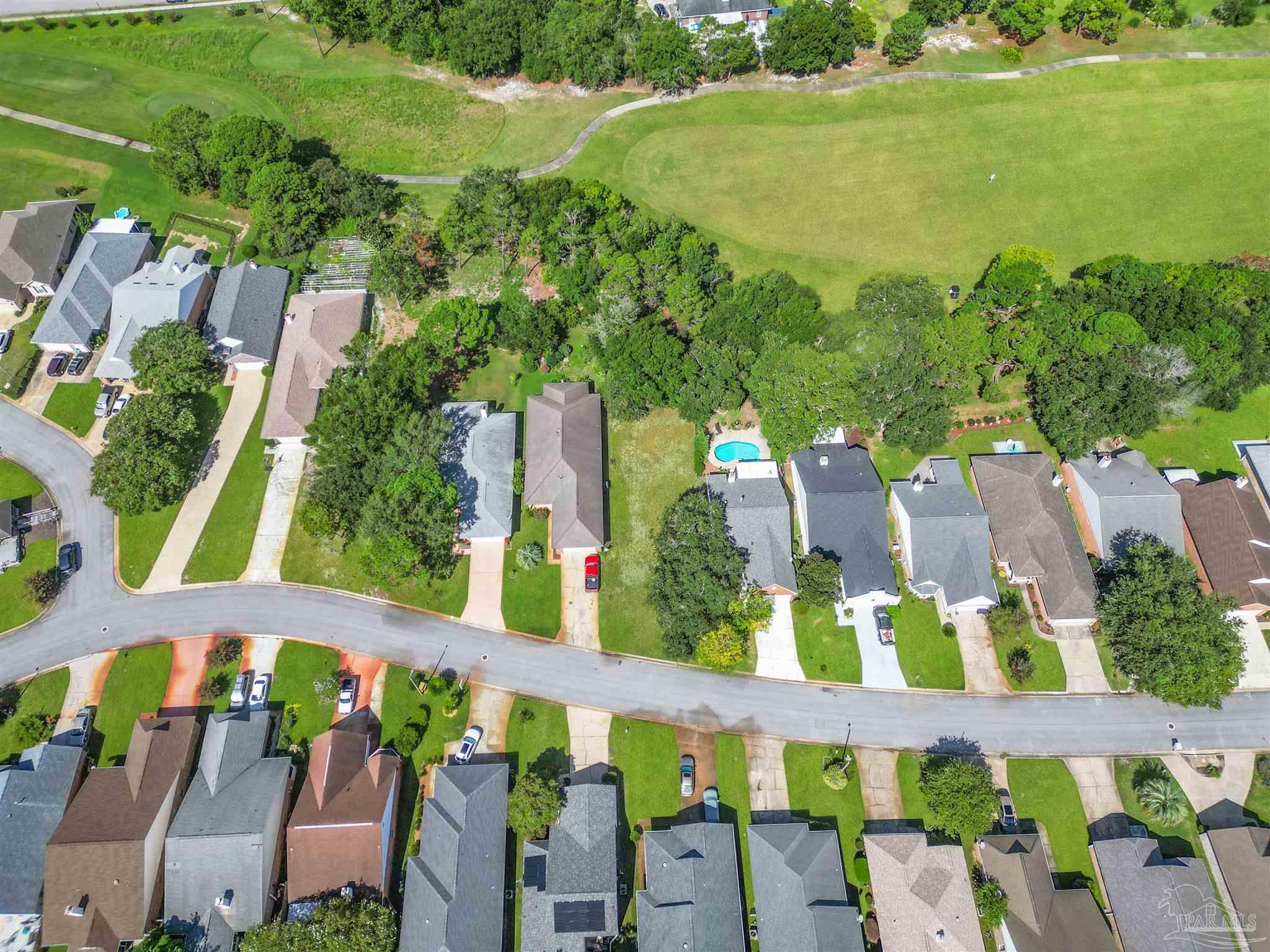 main property photo 11